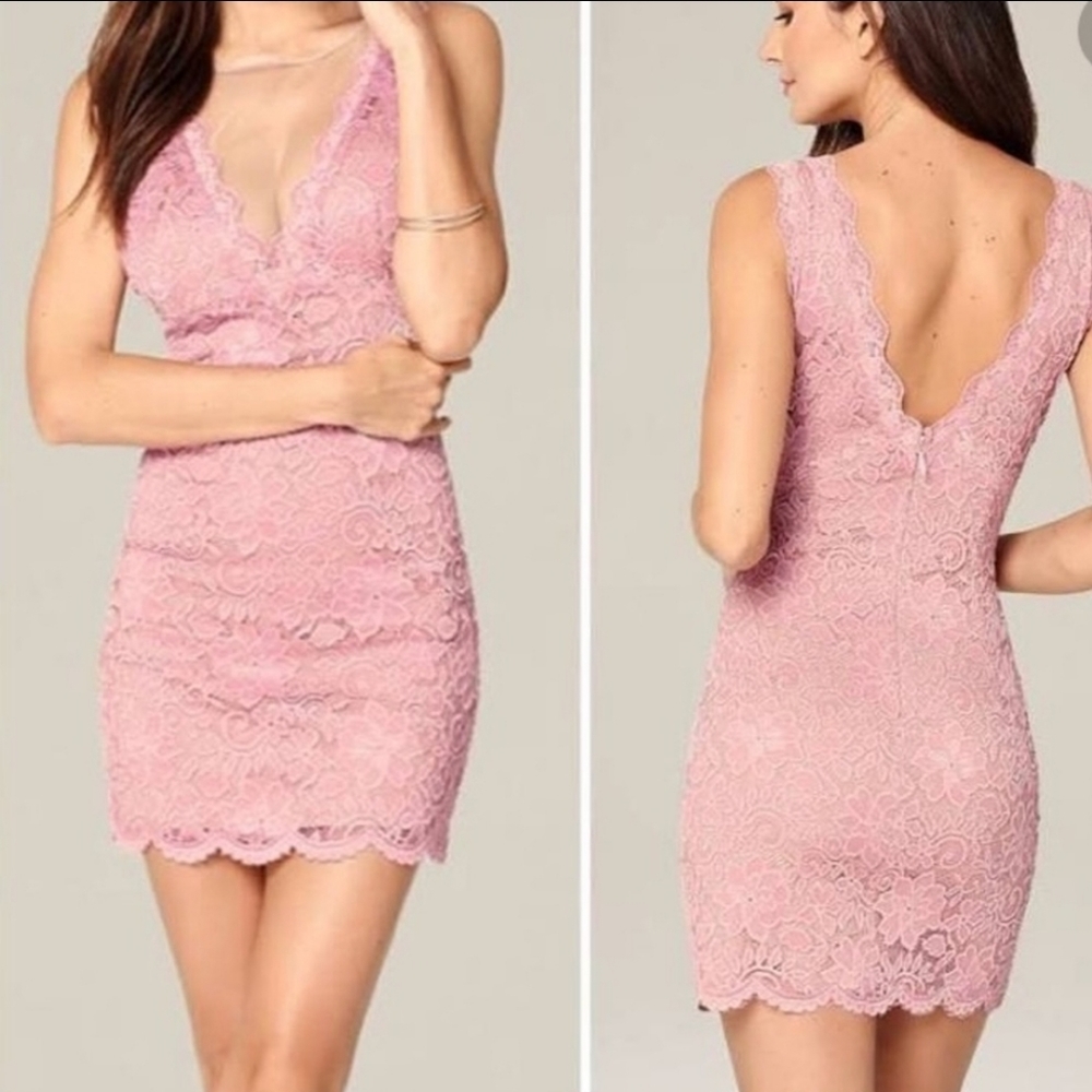 Bebe Double V-neck lace dress